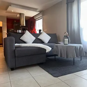 Apartment Superbe Tout Equipe Avec Parking., Marseilles